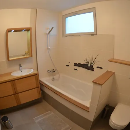 De 15m2 A La Campagne Avec Salle De Bains ホームステイ Vacqueville